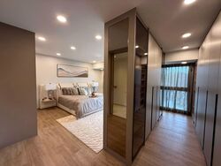 Shrewsbury Road (D11), Terrace #562928551